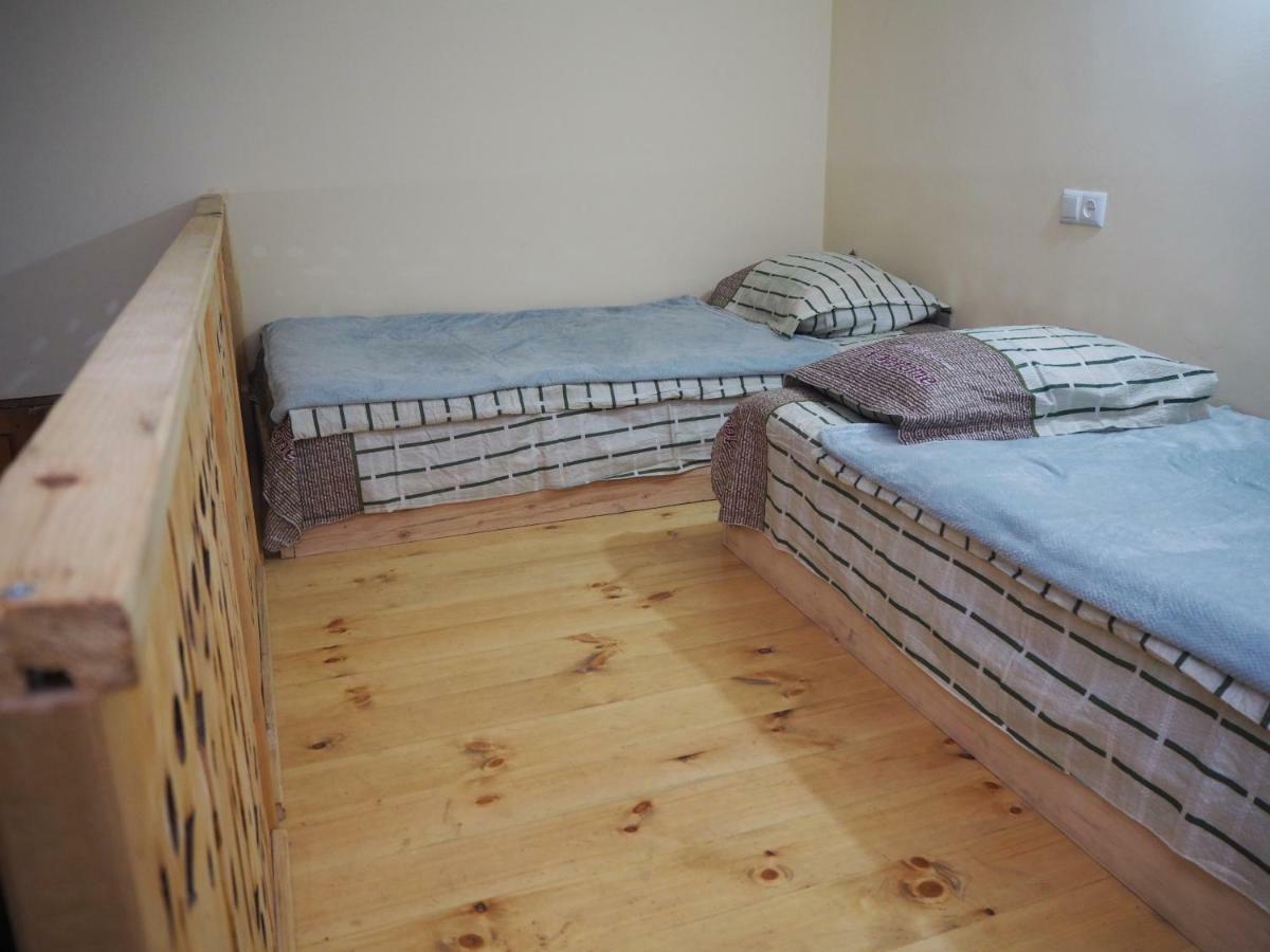 Jeki'S Apartment In Old Tbilisi ภายนอก รูปภาพ