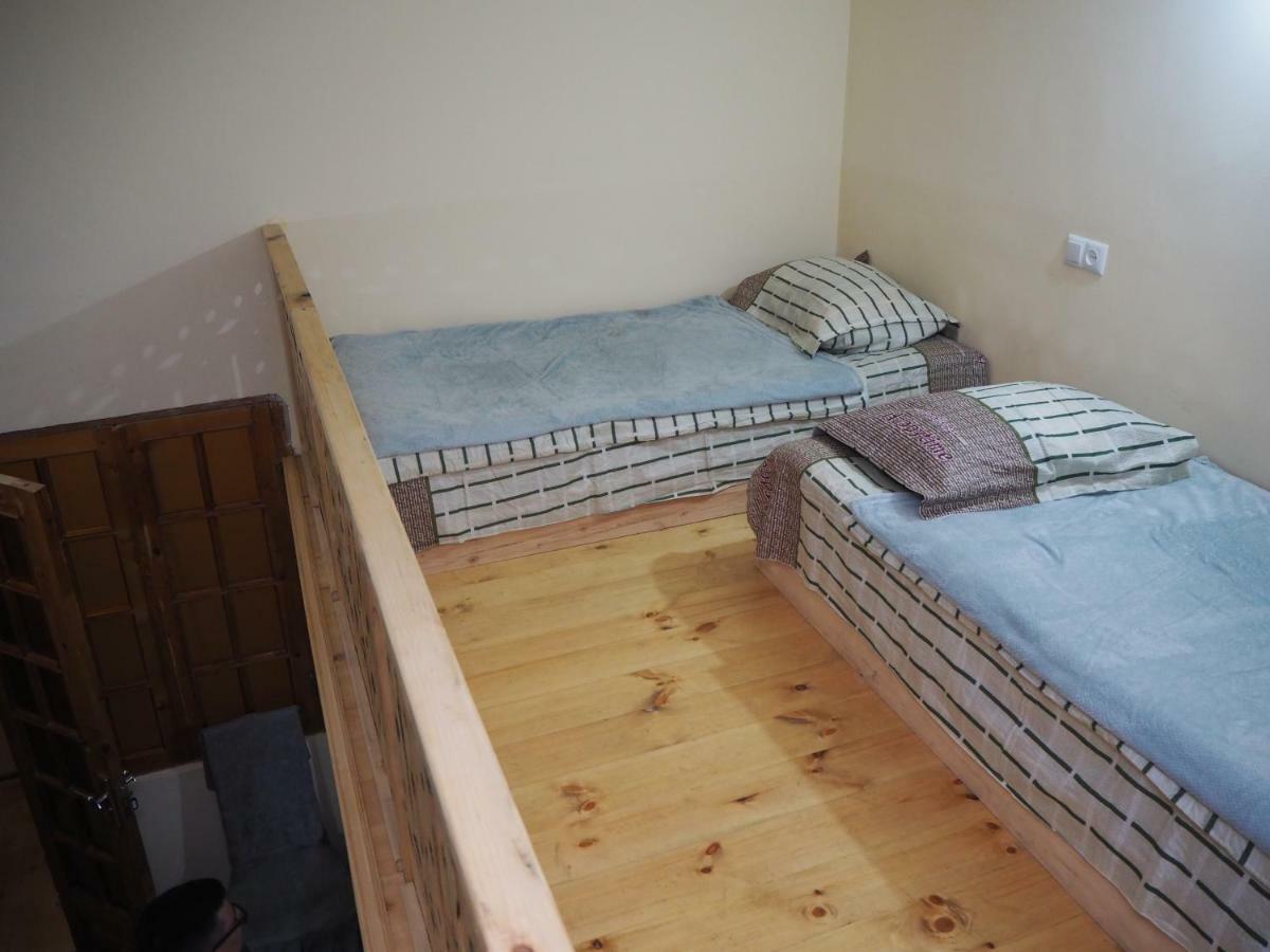 Jeki'S Apartment In Old Tbilisi ภายนอก รูปภาพ