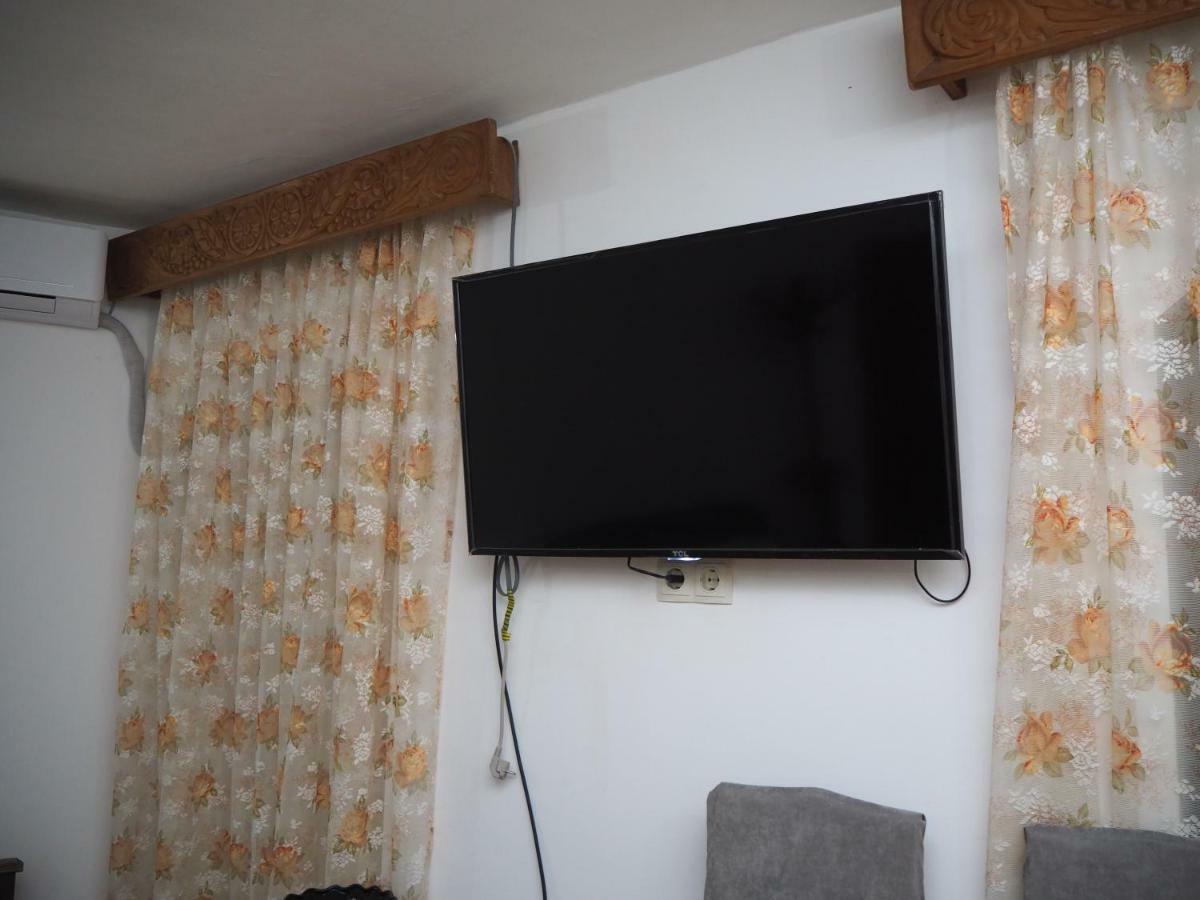 Jeki'S Apartment In Old Tbilisi ภายนอก รูปภาพ